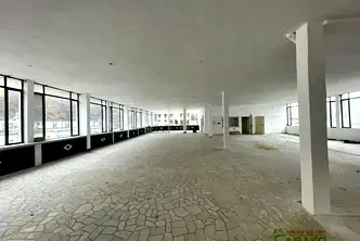 Промишлена сграда в Габрово, Промишлена зона