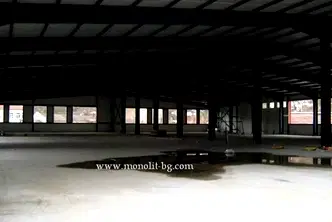 Склад в Габрово, Център