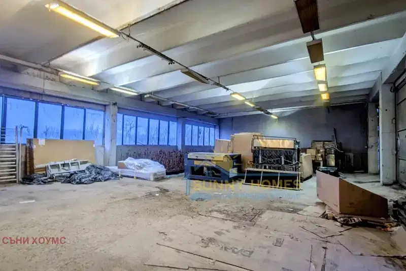 Warehouse in Oblast Veliko Tyrnovo, Ledenik
