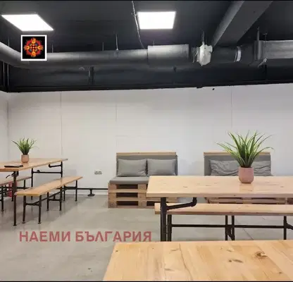 Снимка 2 — Стая във Варна, Център