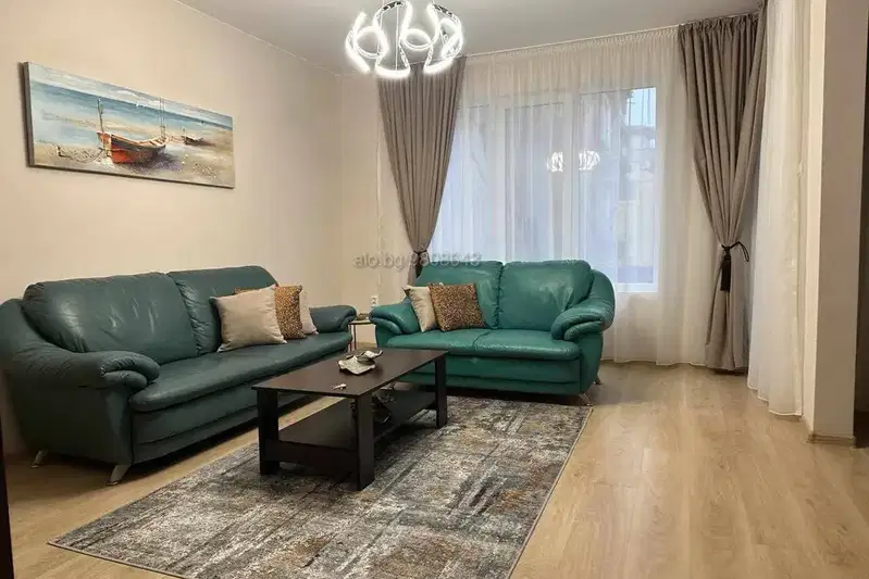 3-bedroom apartment in Burgas, Centyr