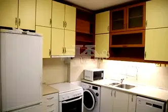 Тристаен апартамент във Варна, Център
