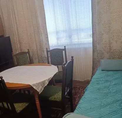 Снимка 2 — Тристаен апартамент в Бургас, Лазур