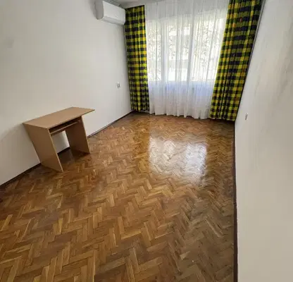 Снимка 5 — Тристаен апартамент в Бургас, Възраждане