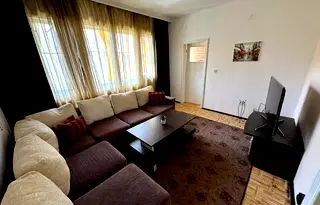 Тристаен апартамент в Бургас, Възраждане