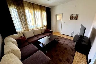 Тристаен апартамент в Бургас, Възраждане