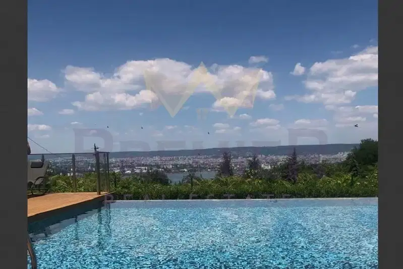 4-bedroom apartment in Varna, Asparuhovo