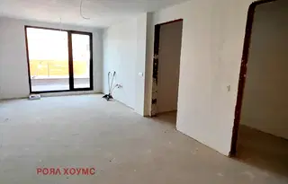 Четиристаен апартамент с голяма площ в Център, Бургас