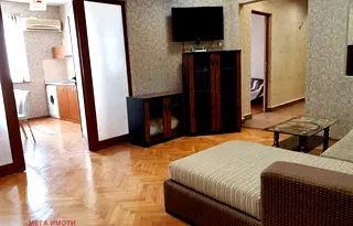4-стаен апартамент с две тераси в Центъра на Бургас