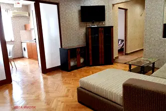 4-стаен апартамент с две тераси в Центъра на Бургас