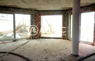 Многостаен апартамент в Ямбол, Център
