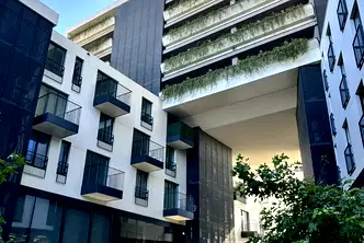 Просторен 4-стаен апартамент с тераса в Чайка, Варна