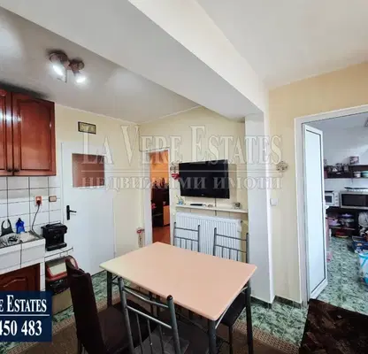 Photo 3 — 4-bedroom apartment in Ruse, Charodeika - Yug