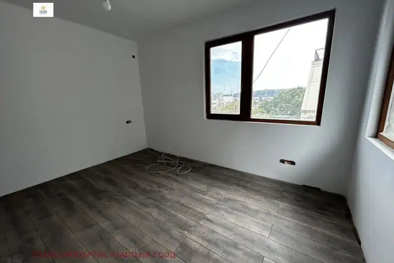Многостаен апартамент във Варна, Гръцка махала