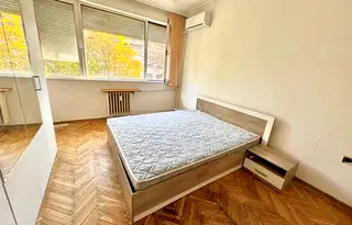 Многостаен апартамент в София, Иван Вазов