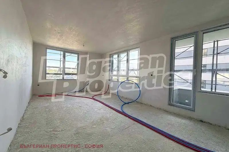 4-bedroom apartment in Sofiya, Krasna Polyana 2