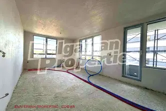 Многостаен апартамент в София, Красна поляна 2