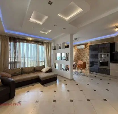 Photo 5 — 4-bedroom apartment in Burgas, Lazur