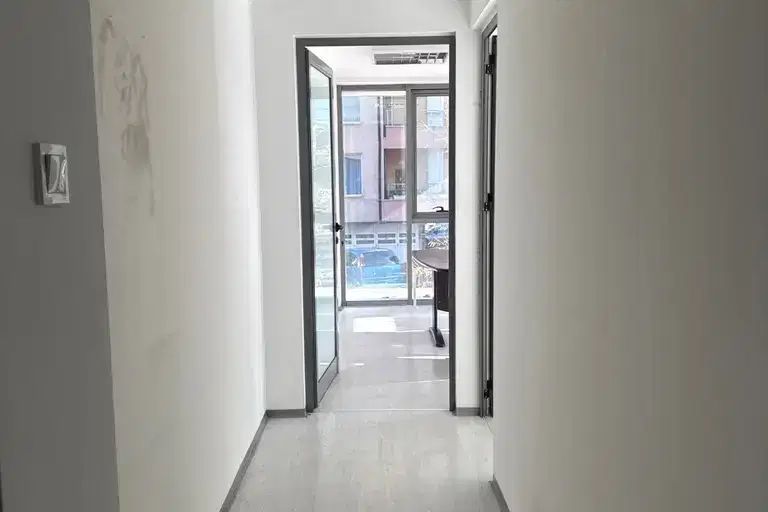 4-bedroom apartment in Sofiya, Manastirski Livadi
