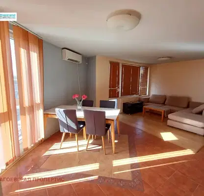 Photo 3 — 4-bedroom apartment in Благоев, Освобождение