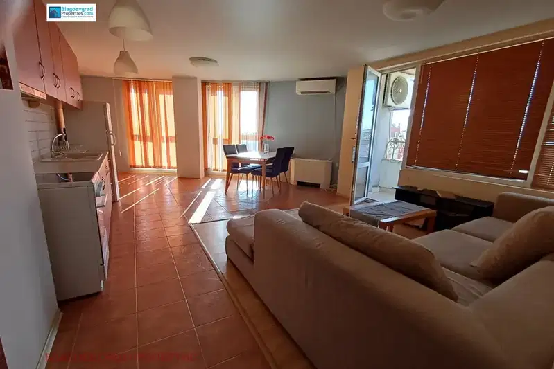 4-bedroom apartment in Благоев, Освобождение