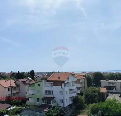 Снимка 3 — Многостаен апартамент в Бургас, Сарафово