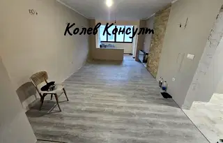 Многостаен апартамент в Хасково, Училищни