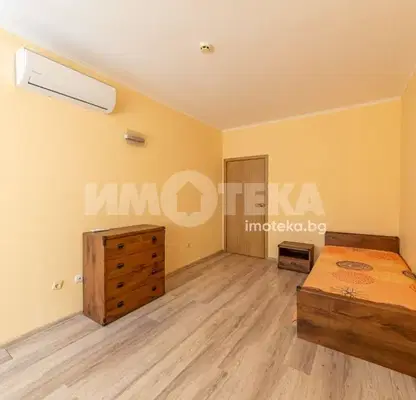 Снимка 3 — Двустаен апартамент в к.к. Чайка