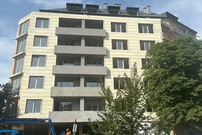 Двустаен апартамент в София, Банишора