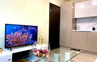 Двустаен апартамент в София, Център