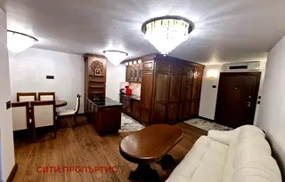 Двустаен апартамент в Благоев, Идеален център