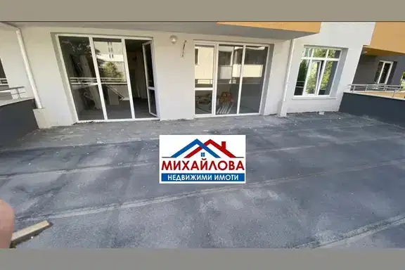 Two-room apartment with large terrace in Kazanski, Stara Zagora