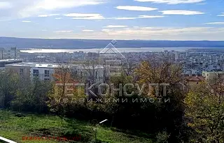 Двустаен апартамент с панорамна гледка в м-т Пчелина, Варна
