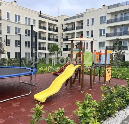 Снимка 5 — Двустаен апартамент в Остромила с тераса в затворен комплекс
