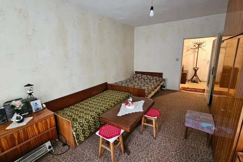 Двустаен апартамент 81 кв.м. в кв. Освобождение, Разград