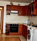 Двустаен апартамент в Перник, Твърди ливади