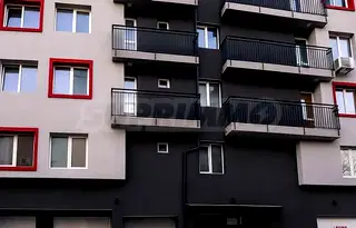 Едностаен апартамент с английски двор в кв. Христо Ботев, Варна