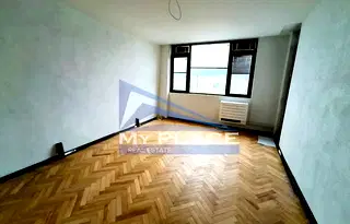 Едностаен апартамент в Шумен, Болницата