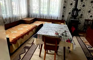 Етаж от къща в Шумен, Добруджански
