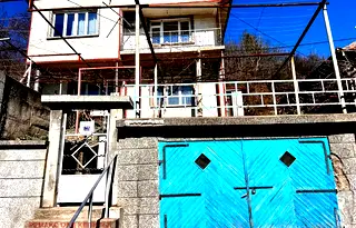Етаж от къща във Велико Търново, Варуша