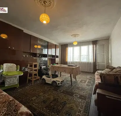 Photo 3 — Floor of House in Oblast Dobrich, Kavarna