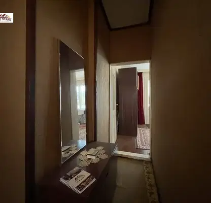 Photo 4 — Floor of House in Oblast Dobrich, Kavarna