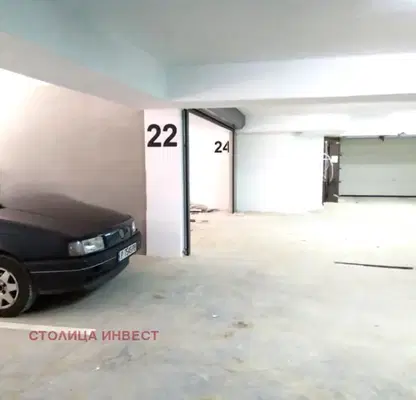 Photo 3 — Garage/Parking in Ruse, Centyr