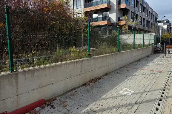 Гараж/Паркомясто в София, Малинова долина