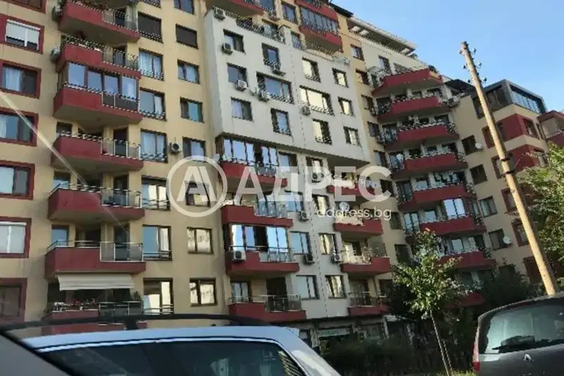 Гараж/Паркомясто в София, Света Троица
