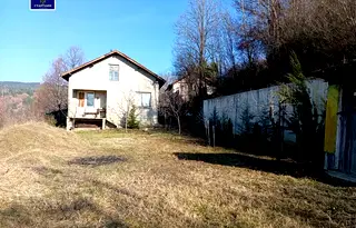 Къща в Нови Искър