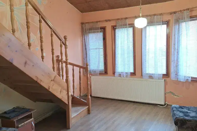 Къща в Добрич, Център