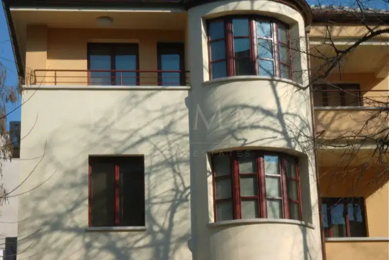 House in Plovdiv, Centyr
