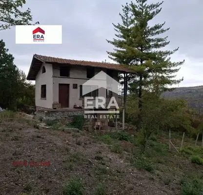 Снимка 3 — Къща с 2 стаи в Ловеч, Дръстене с панорамна гледка