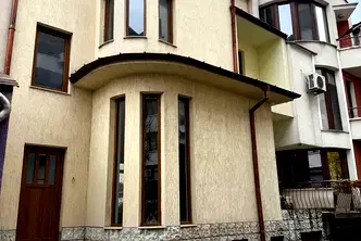 Къща в Хасково, Любен Каравелов